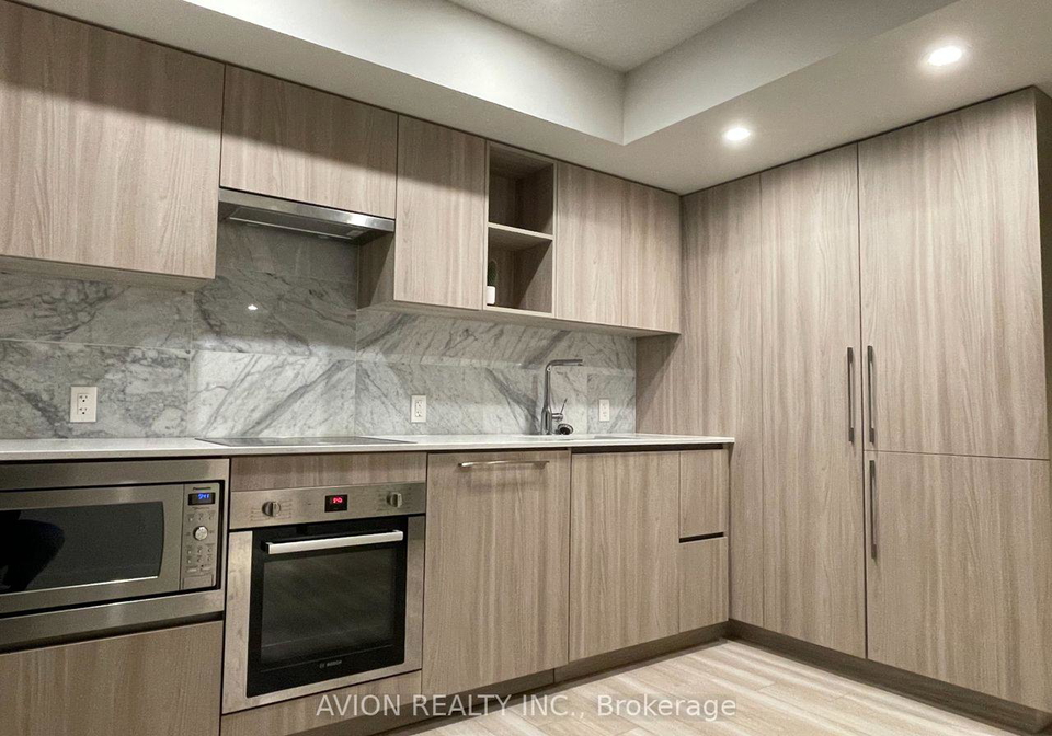 17-bathurst-street-toronto-ontario-c12706130