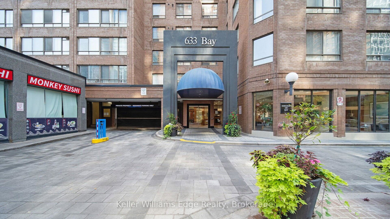 633-bay-street-toronto-ontario-c12706452