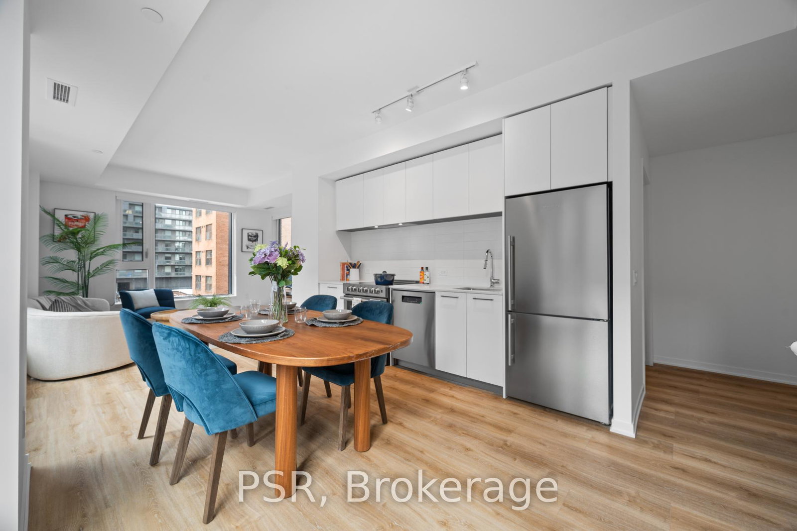 101-roehampton-avenue-toronto-ontario-c12706454