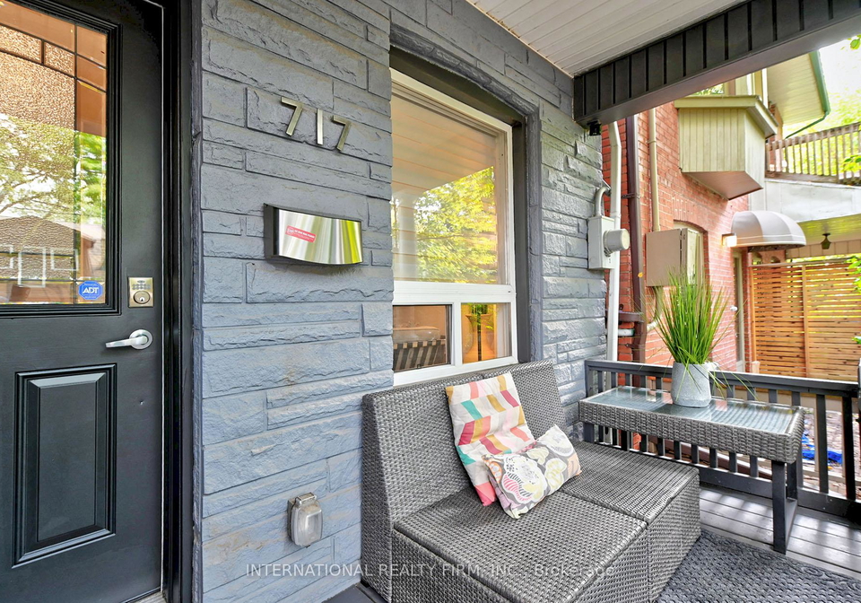 717-palmerston-avenue-toronto-ontario-c12706474