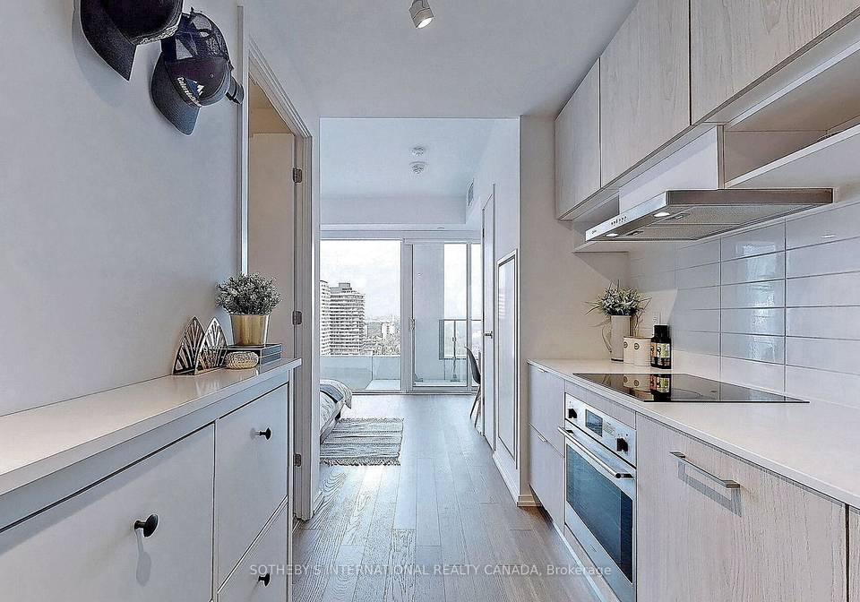 5-soudan-avenue-toronto-ontario-c12706484