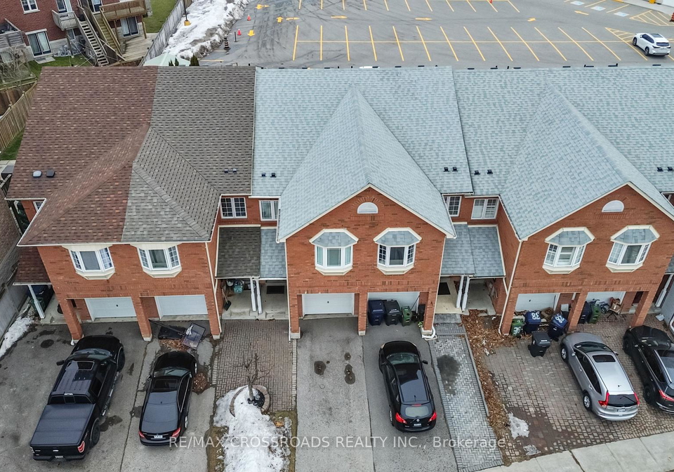 38-jinnah-court-north-york-ontario-c12706494