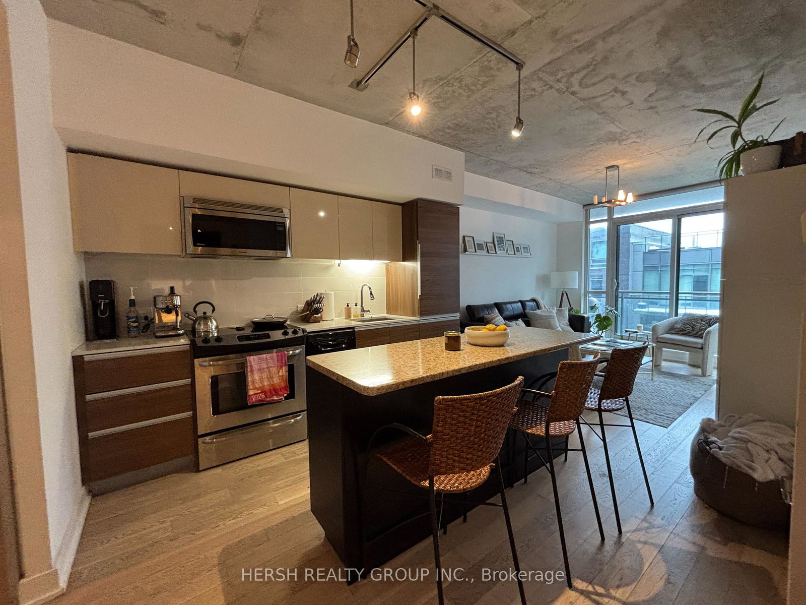 20-minowan-miikan-lane-toronto-ontario-c12706786
