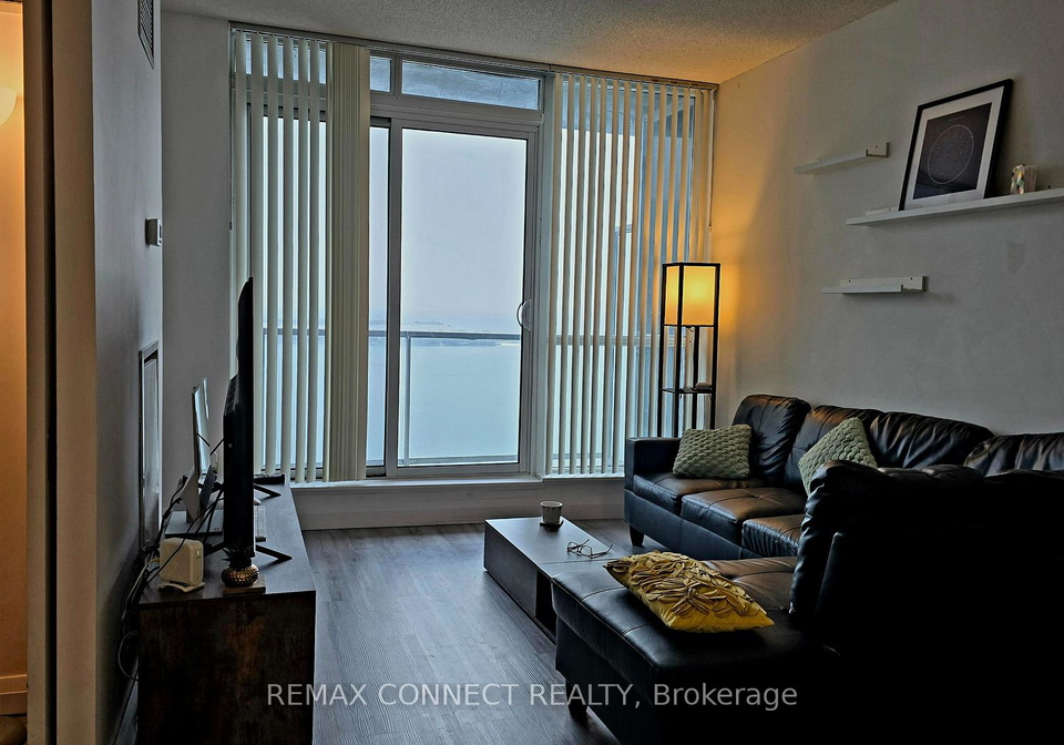 208-queens-quay-w-toronto-ontario-c12706830