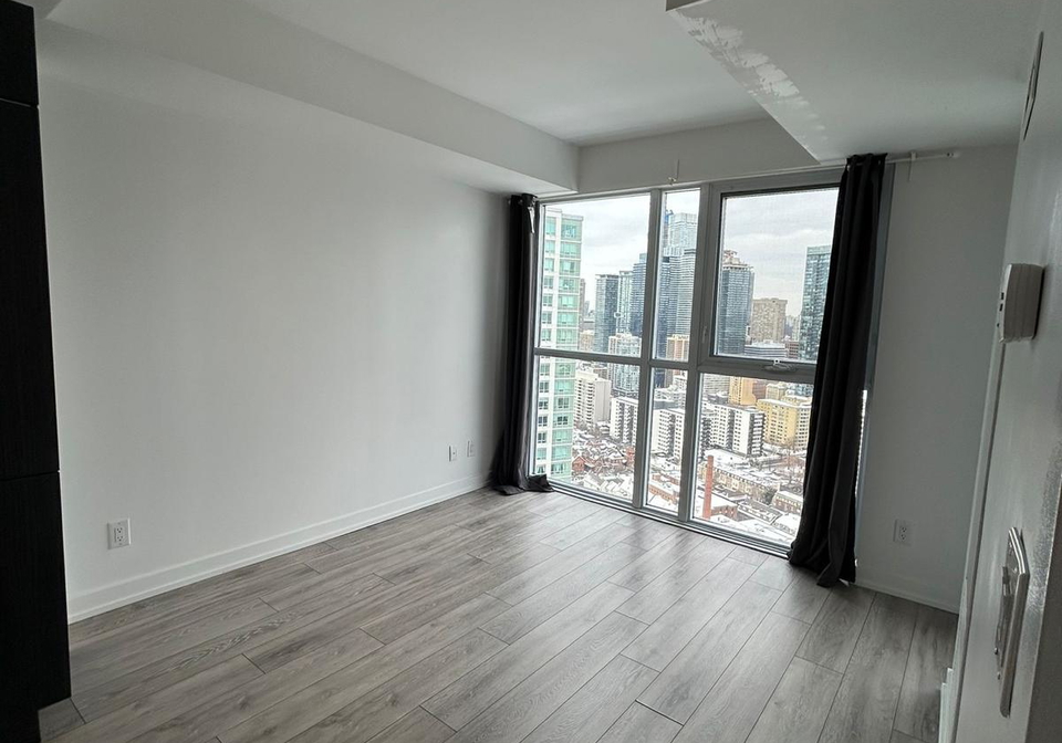 159-wellesley-street-e-toronto-ontario-c12707532