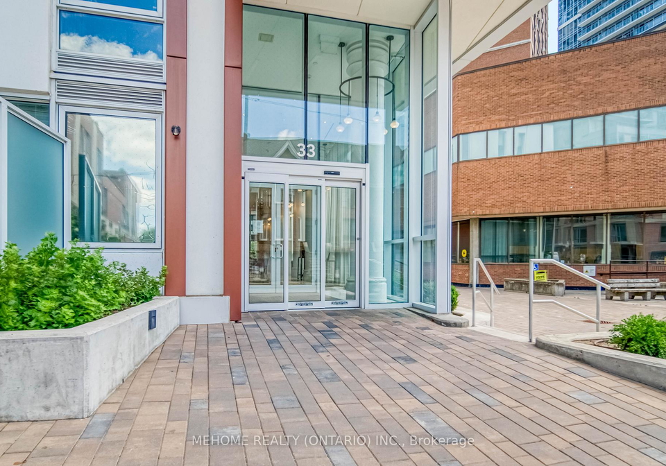 33-helendale-avenue-toronto-ontario-c12707540