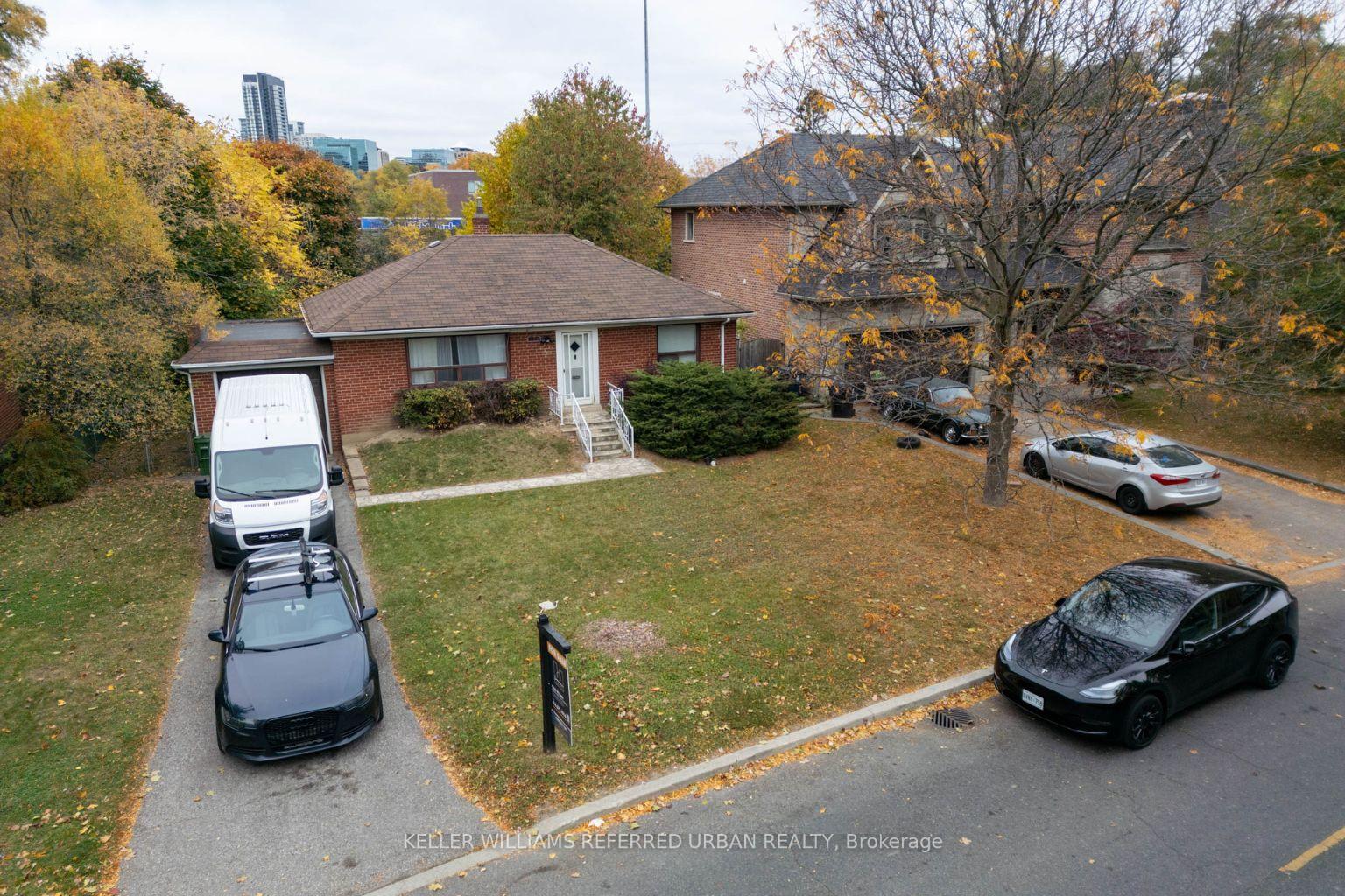 134-upper-canada-drive-north-york-ontario-c12707704