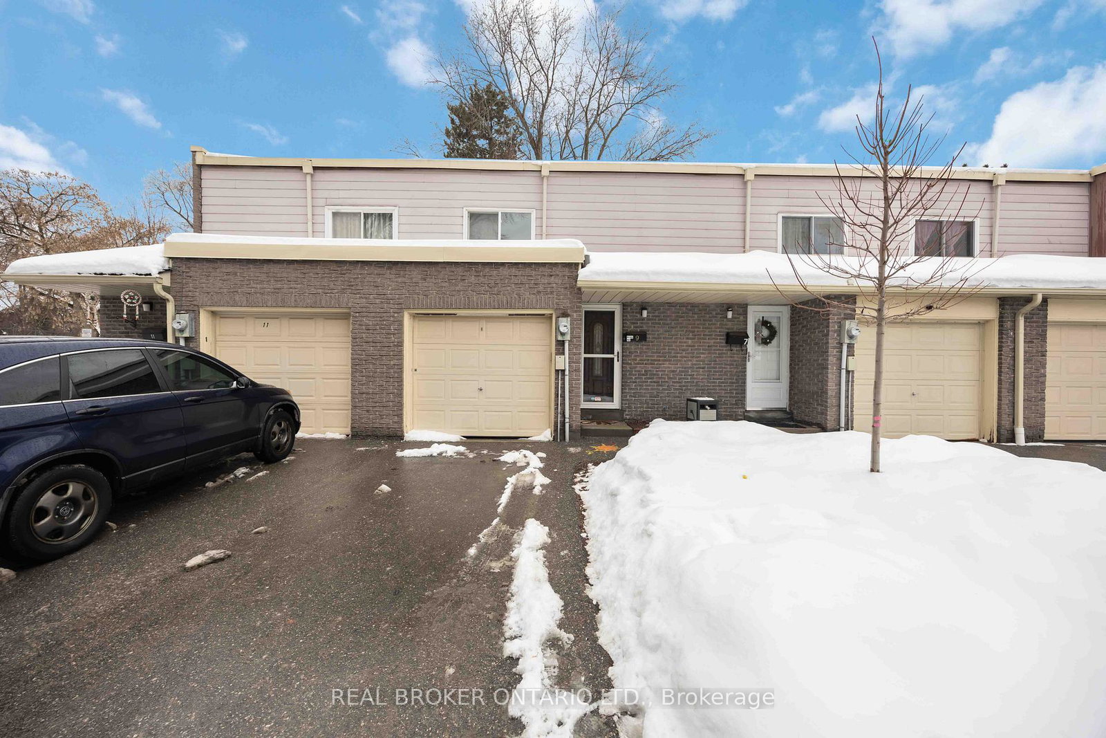 9-pepper-vineway-north-york-ontario-c12707756