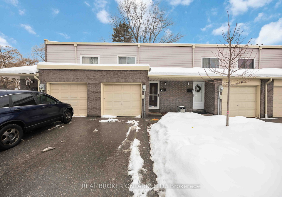 9-pepper-vineway-north-york-ontario-c12707756
