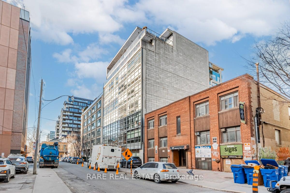 42-camden-street-toronto-ontario-c12707762