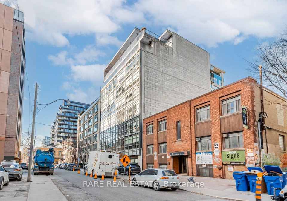 42-camden-street-toronto-ontario-c12707762