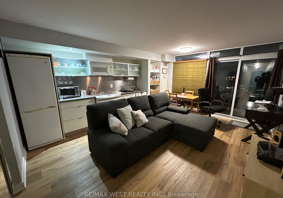 4k-spadina-avenue-toronto-ontario-c12708186