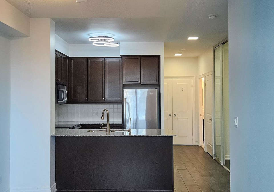 10-bloorview-place-north-york-ontario-c12708664