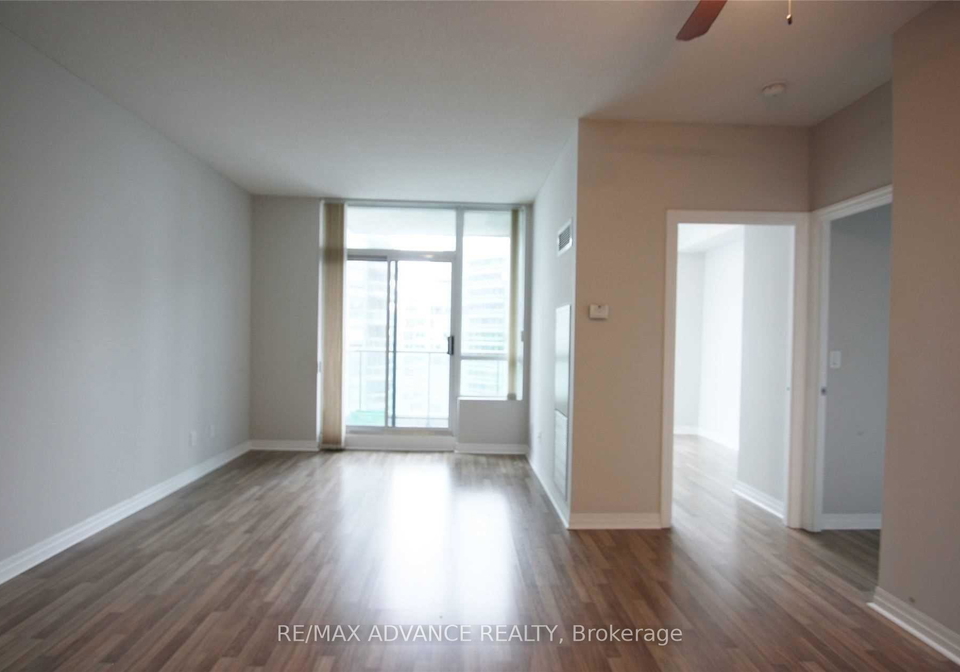 12-yonge-street-toronto-ontario-c12708668