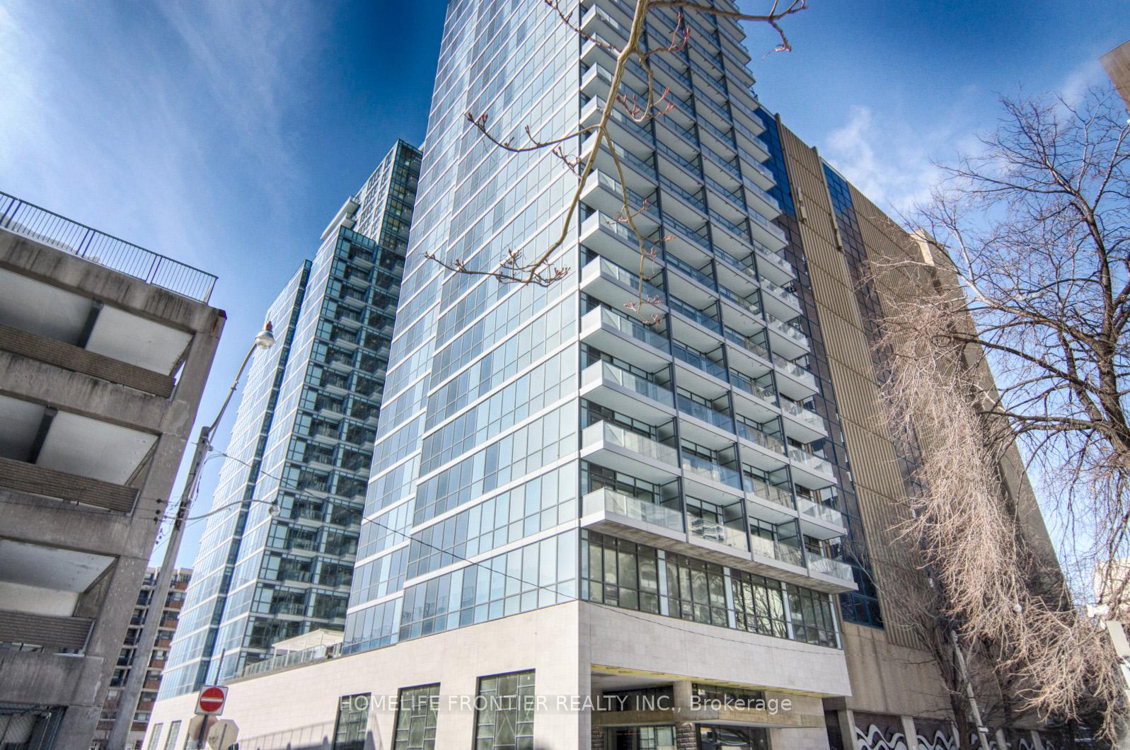 210-simcoe-street-toronto-ontario-c12708770