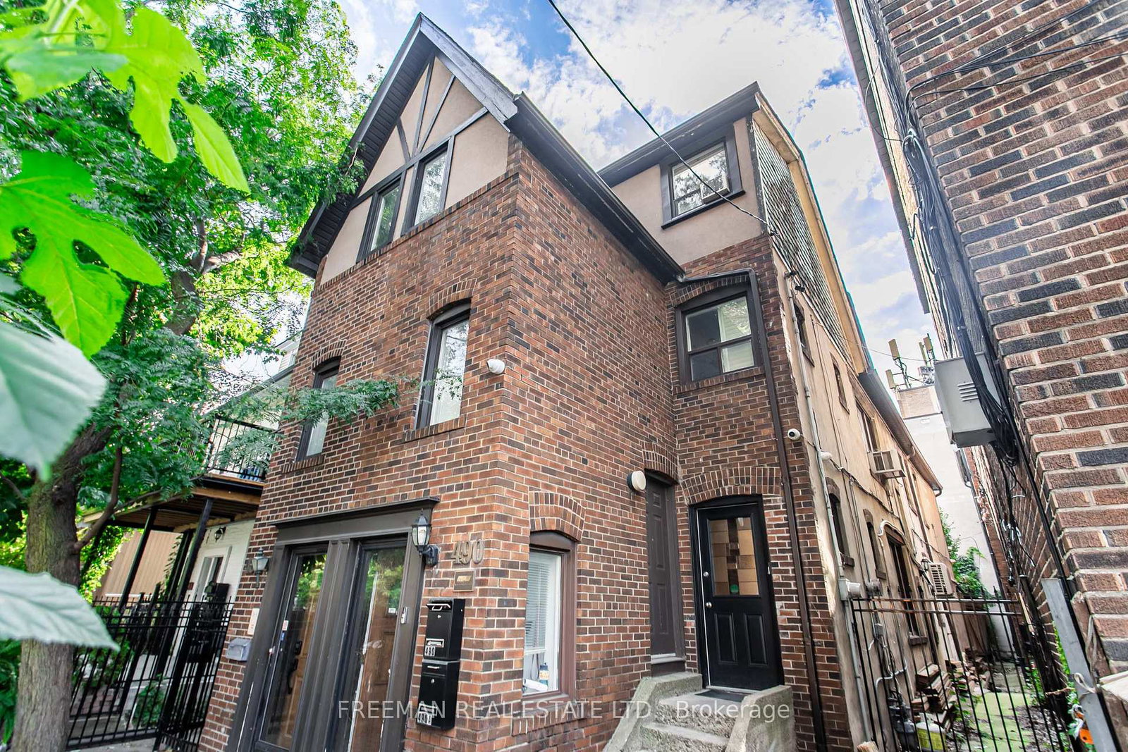 490-montrose-avenue-toronto-ontario-c12708784