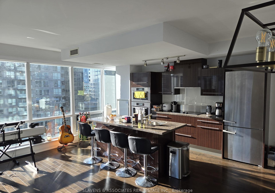80-john-street-toronto-ontario-c12708842