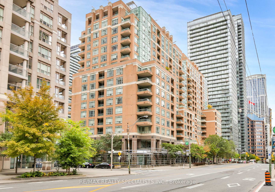 889-bay-street-toronto-ontario-c12709104