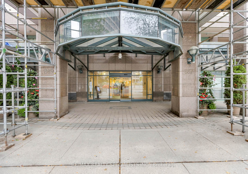889-bay-street-toronto-ontario-c12709104