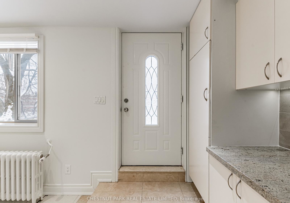 121-cheritan-avenue-toronto-ontario-c12709274