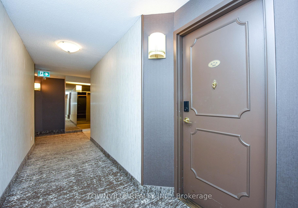 1101-steeles-avenue-toronto-ontario-c12709748