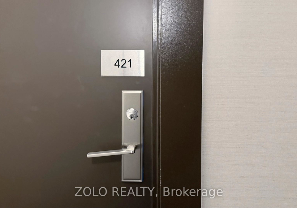 2035-sheppard-avenue-e-north-york-ontario-c12709972