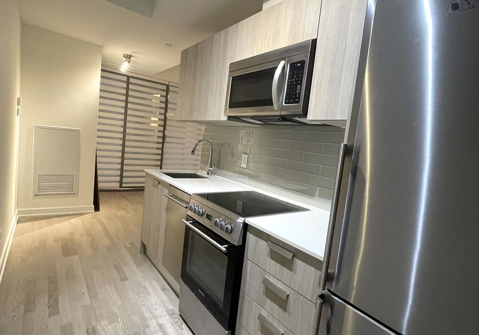 57-st-joseph-street-toronto-ontario-c12710446