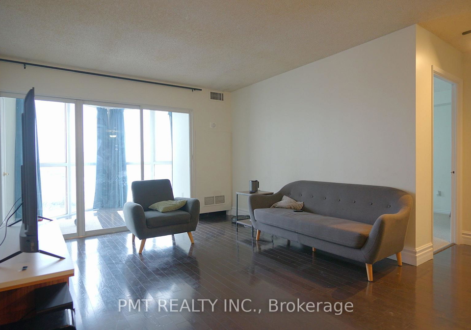 7-concorde-place-north-york-ontario-c12710582