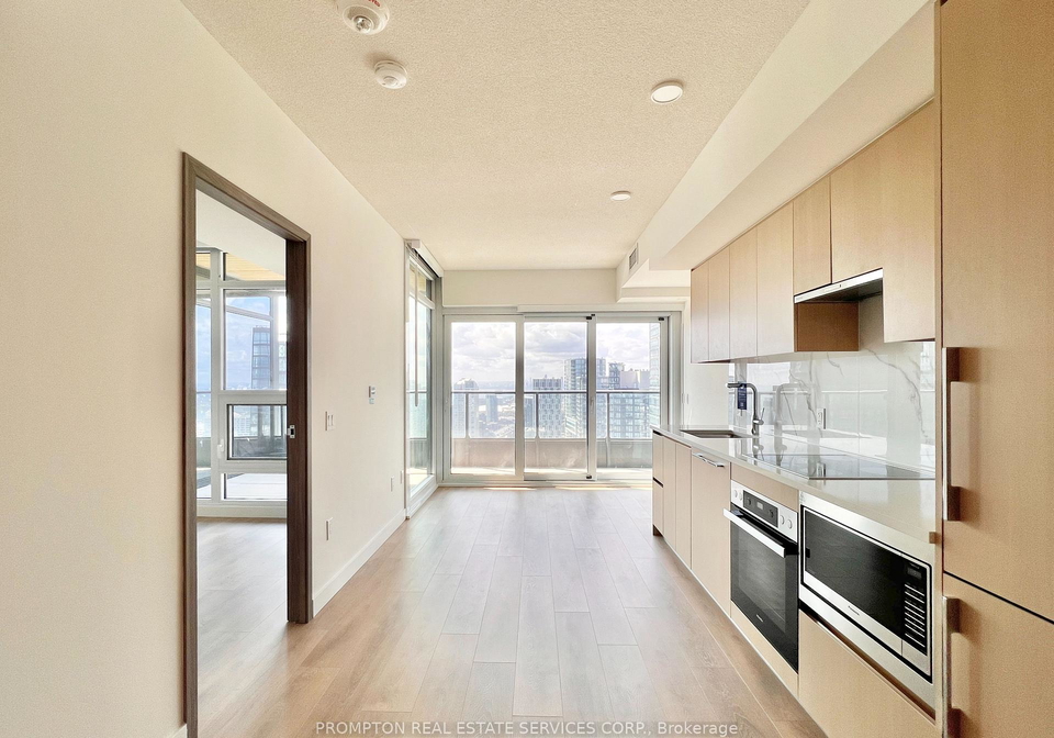 3-concord-cityplace-way-toronto-ontario-c12710644