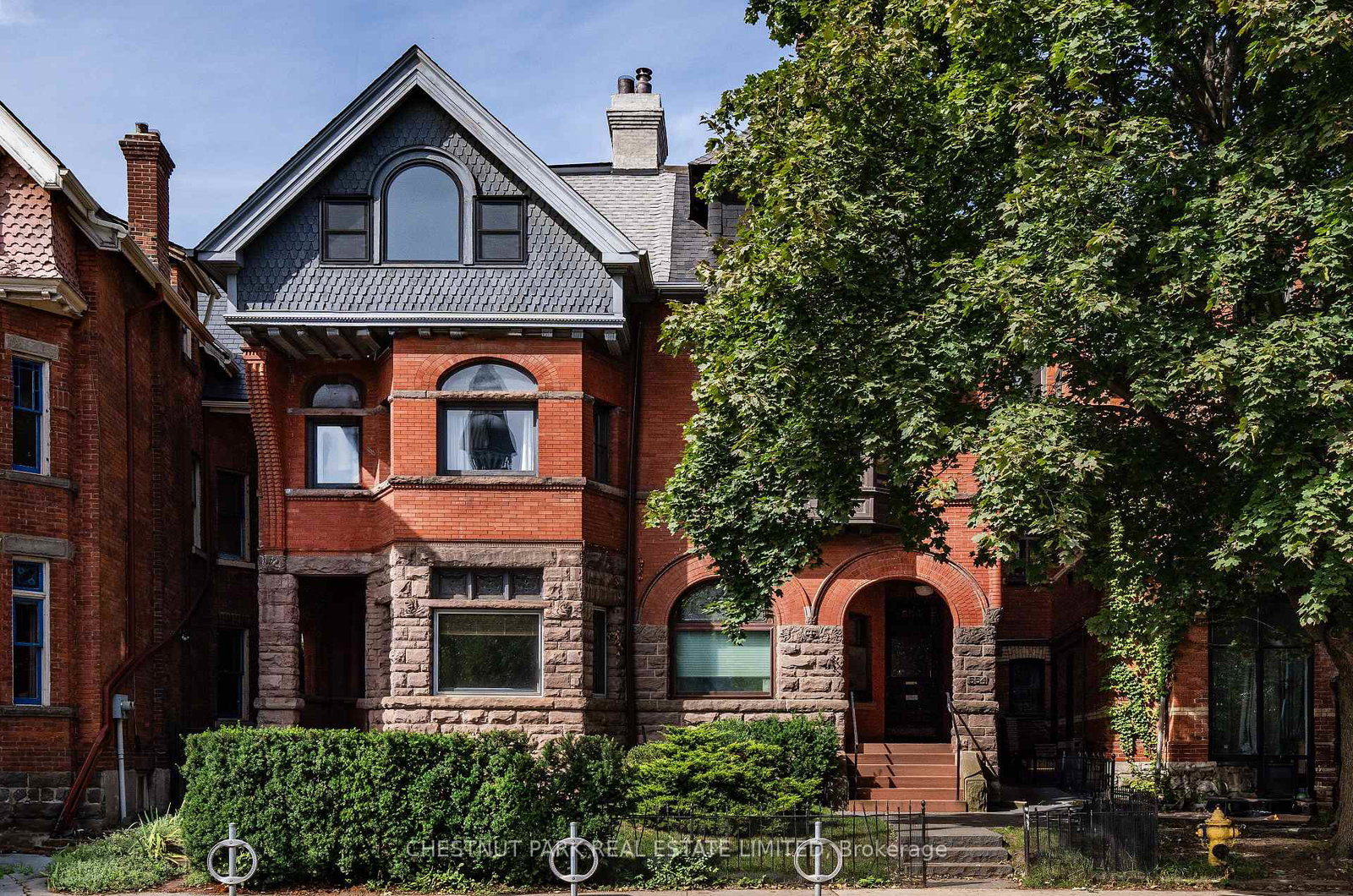 554-spadina-crescent-toronto-ontario-c12710750