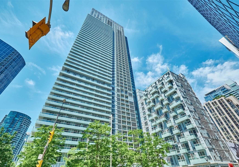 300-front-street-w-toronto-ontario-c12710916