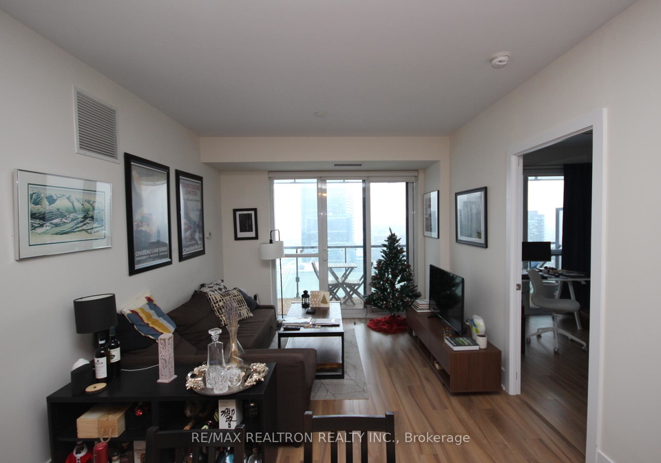300-front-street-w-toronto-ontario-c12710916