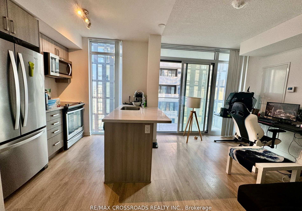 50-wellesley-street-e-toronto-ontario-c12711404