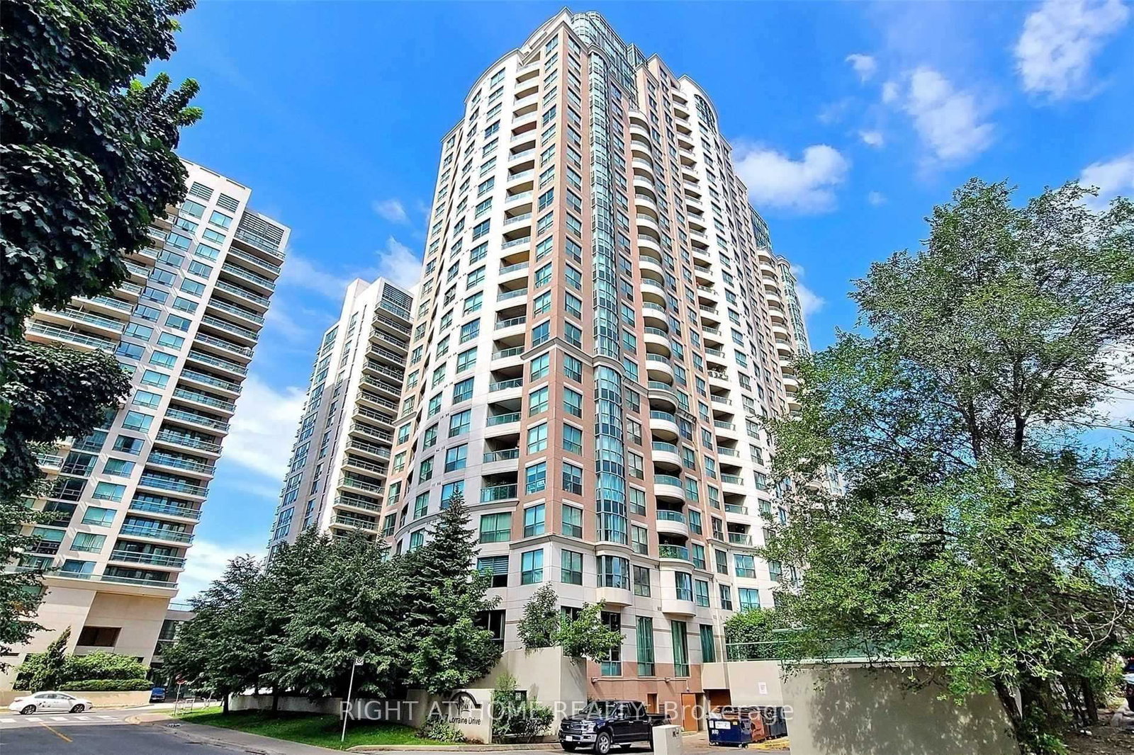 7-lorraine-drive-toronto-ontario-c12711558