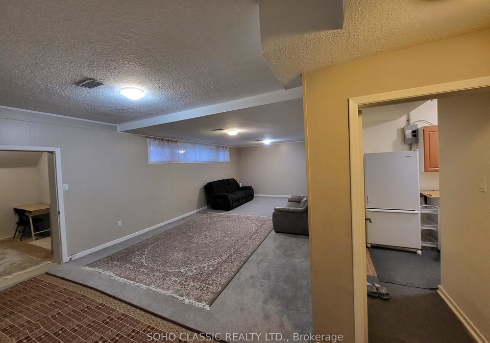 29-bayhampton-court-toronto-ontario-c12711670