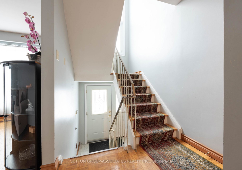 169-wychwood-avenue-toronto-ontario-c12712480