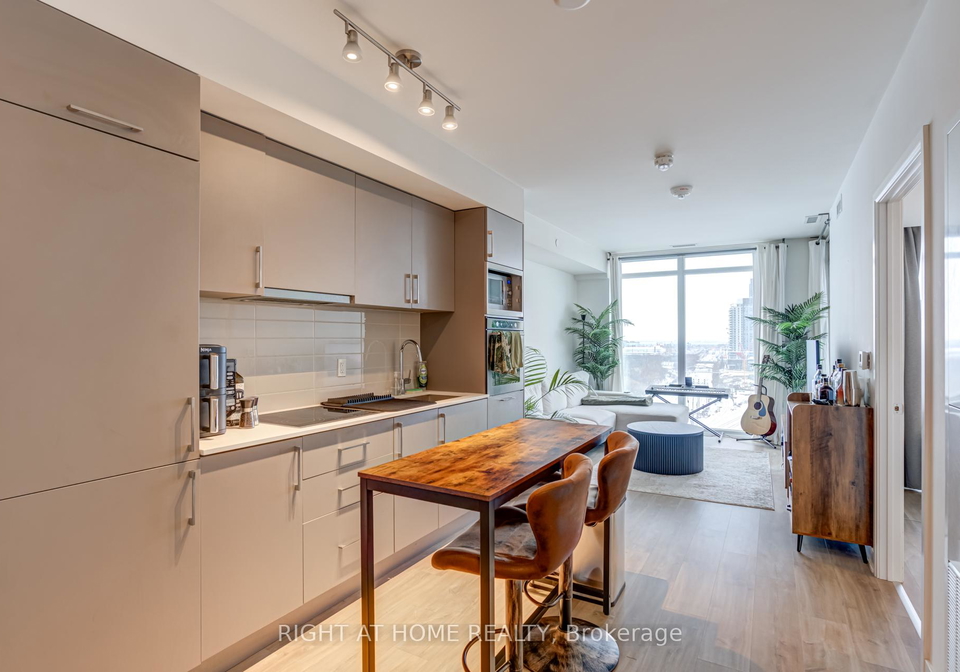 27-bathurst-street-toronto-ontario-c12712490