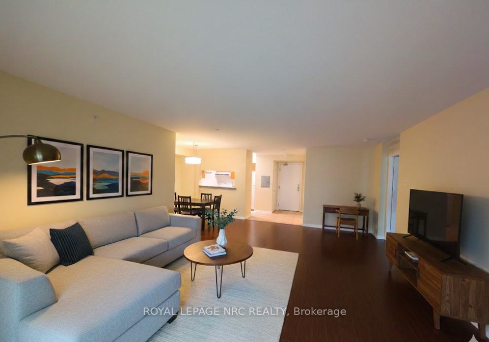 650-lawrence-avenue-w-toronto-ontario-c12712514