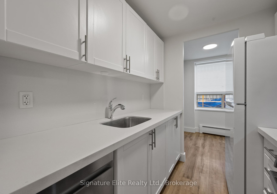250-st-clair-avenue-w-toronto-ontario-c12713094