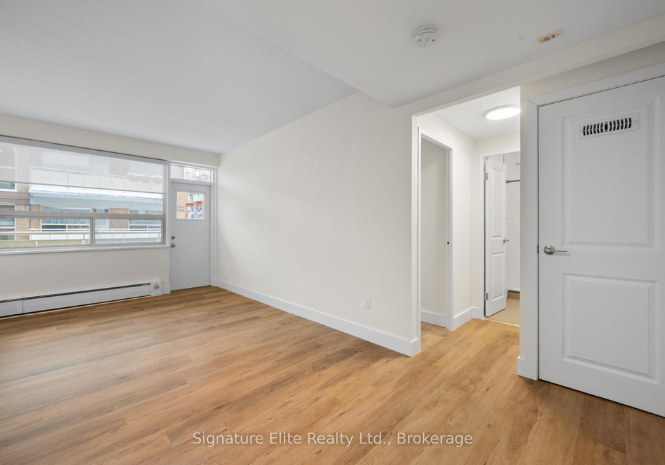 250-st-clair-avenue-w-toronto-ontario-c12713096