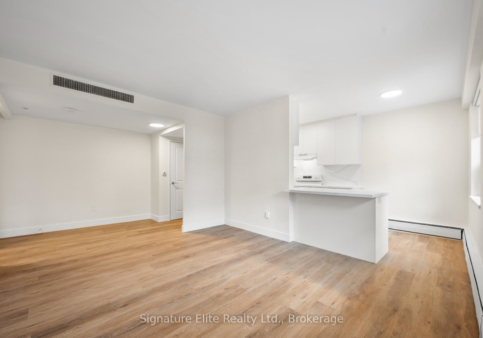 250-st-clair-avenue-w-toronto-ontario-c12713096