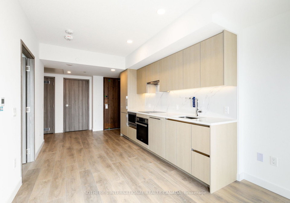 3-concord-cityplace-way-toronto-ontario-c12713162