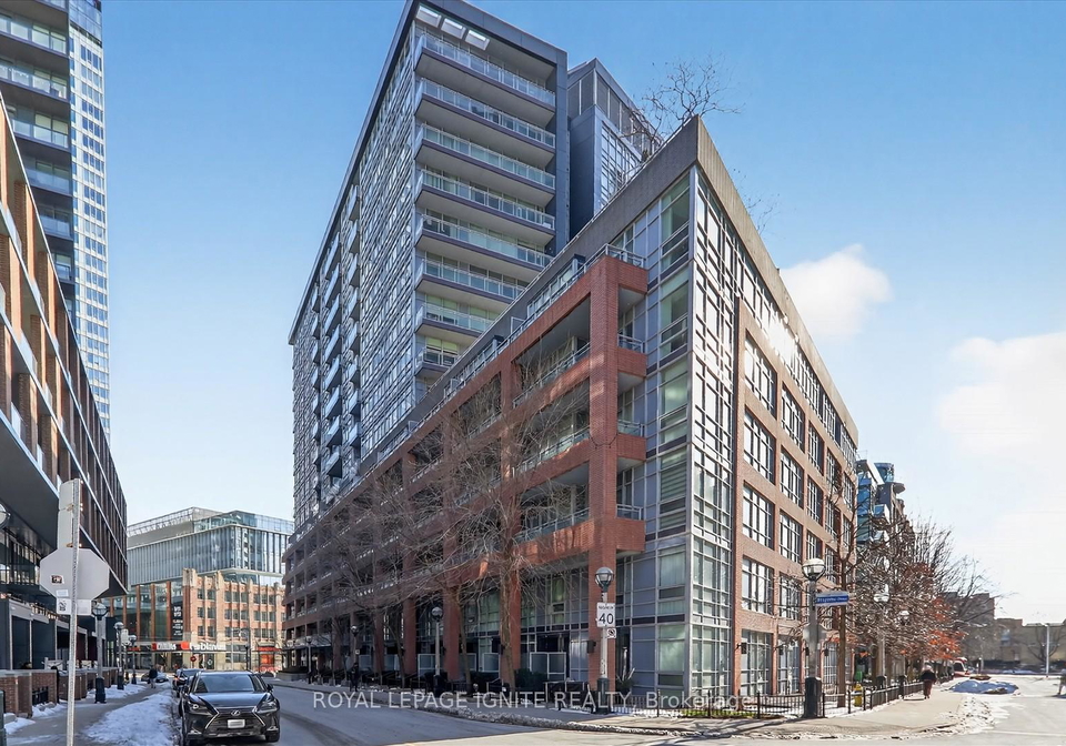 15-bruyeres-mews-toronto-ontario-c12713300