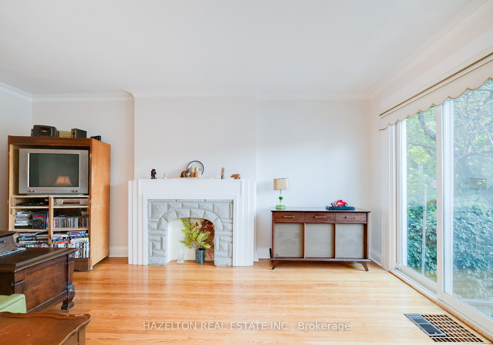 930-eglinton-avenue-e-east-york-ontario-c12713782