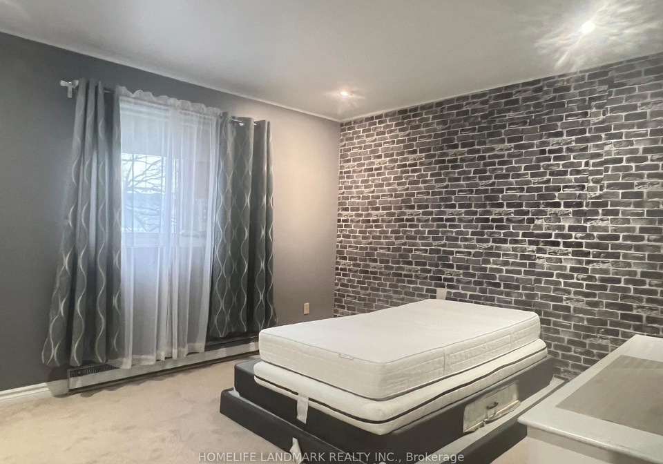 43-courville-coachway-way-north-york-ontario-c12713850