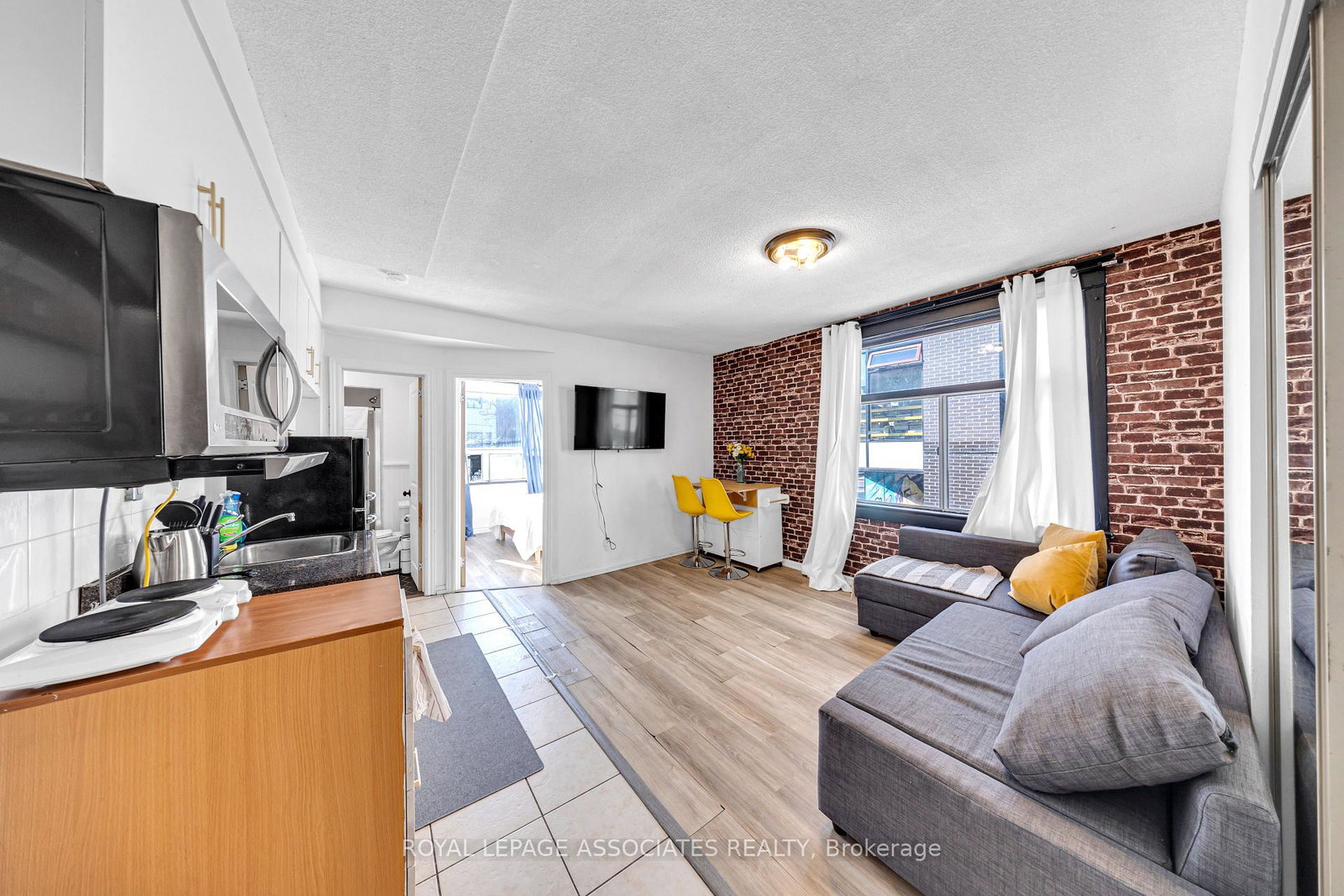 1532-dundas-street-w-toronto-ontario-c12713922