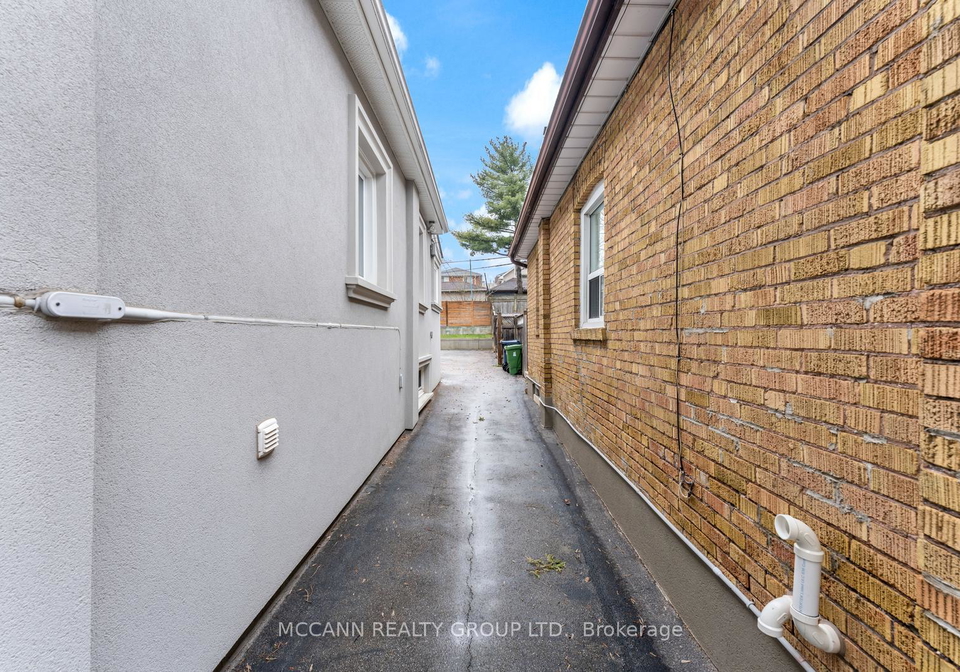 414-northcliffe-boulevard-toronto-ontario-c12714576