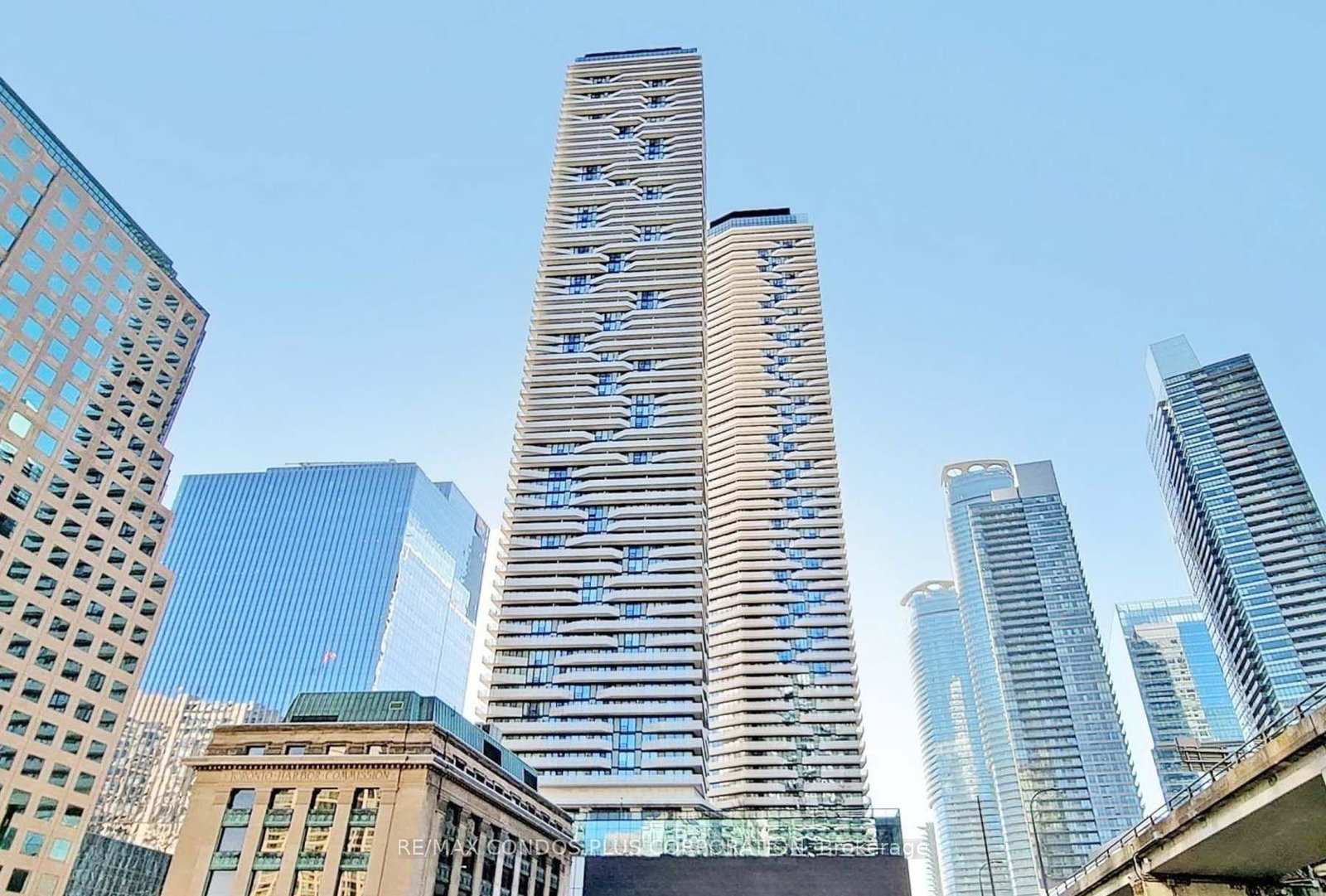 100-harbour-street-toronto-ontario-c12714604