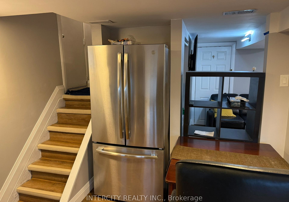 222-combe-avenue-toronto-ontario-c12714676