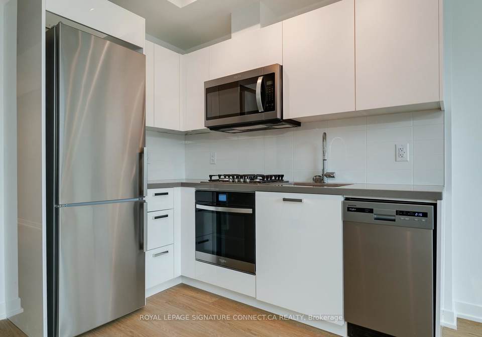 195-mccaul-street-toronto-ontario-c12715082